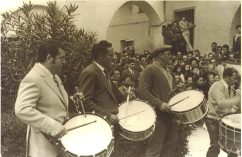 La cuadrilla de Tomás Gastón en el concurso de Tambores de Híjar año 1973